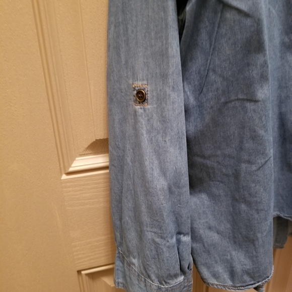 Plus Denim Shirt 🧥 - Picture 6 of 6